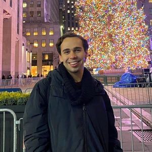 Meet your Posher, Tj